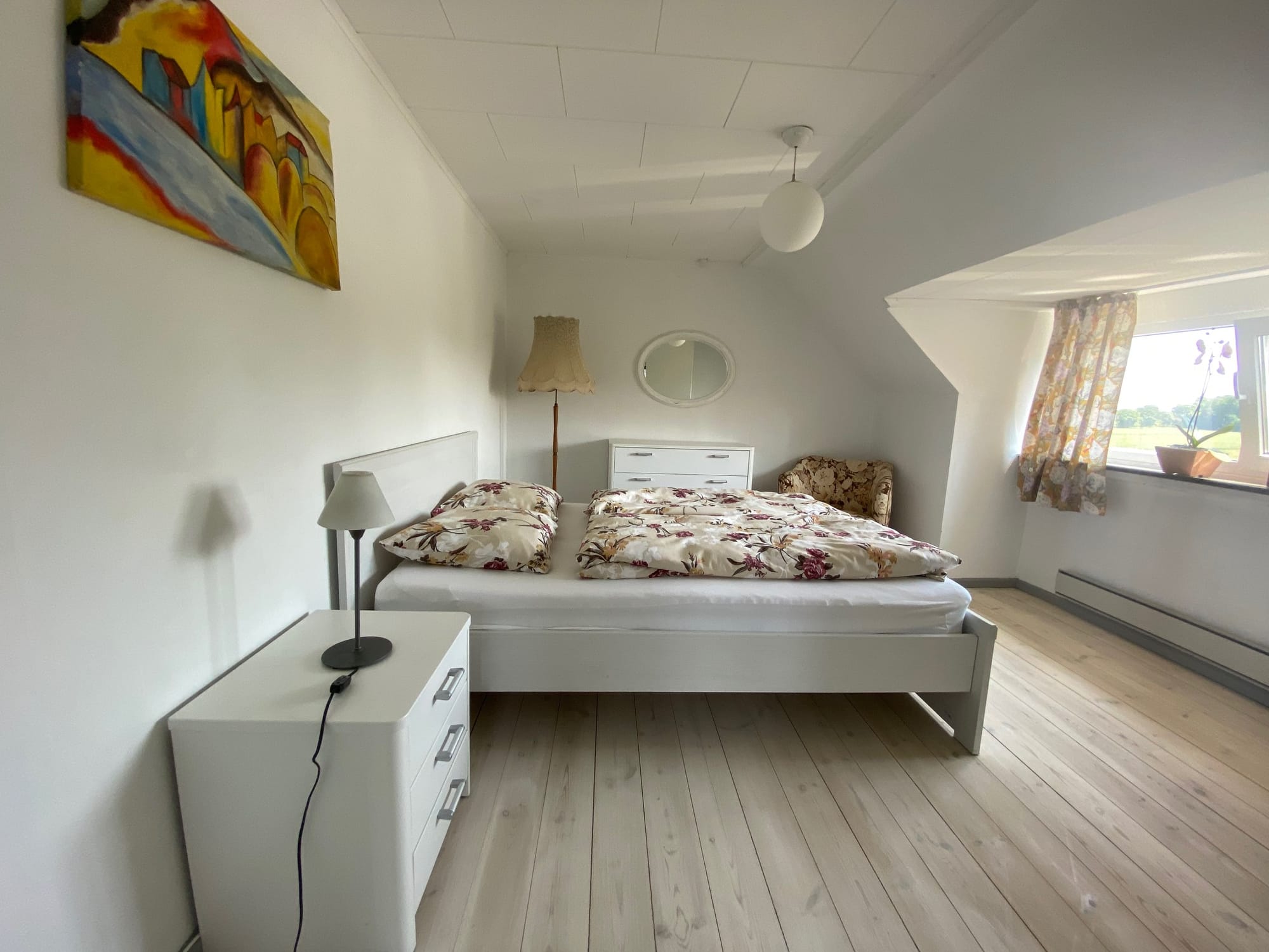 Erstes Schlafzimmer im Obergeschoss